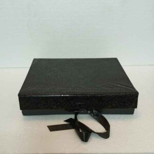 Gift box 14x11x3 Inches